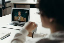 TELETRAVAIL: les employeurs restent frileux
